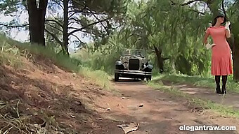 Het Expliciete Trio Van Bonnie En Clyde Met Orale Seks En Grote Lul