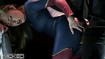 Supergirl'S Seductive Cowgirl Ride And Ass Play With Braniac