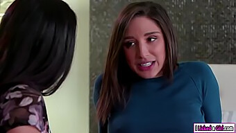 Abella Danger Lærer Sin Stedmor Fingerteknikker