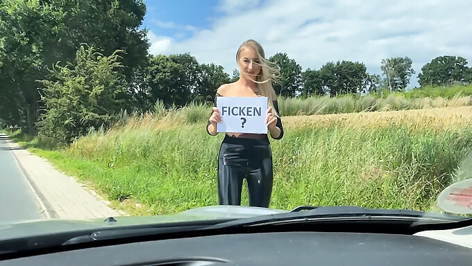 Blonde Prostituee Krijgt Ruwe Onbeschermde Seks Van Een Vreemde