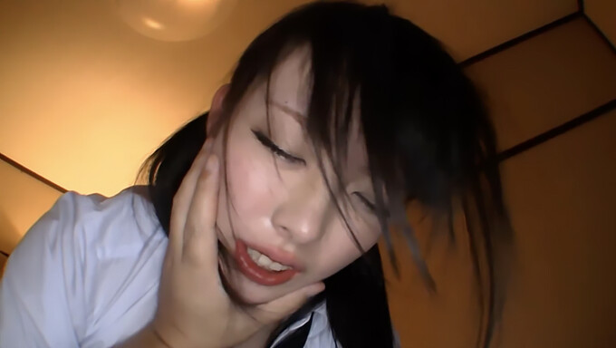 Japanese Teen'S Oral Skills Will Leave You Breathless