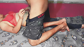 Audio Excitant Et Gémissements Lors D'Un Sexe Brutal Avec Un Jeune Couple Indien Dans Leur Dortoir