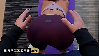 Кончи В Дом И Наслаждайся Видом Большой Задницы Милфы - Brazzers